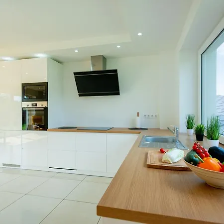 Jaukus Sveciu Namelis 드루스키닝카이