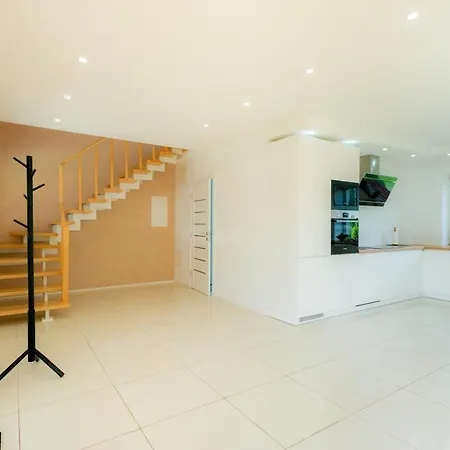 Jaukus Sveciu Namelis 펜션 *