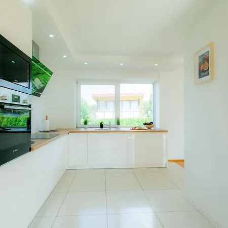 Jaukus Sveciu Namelis