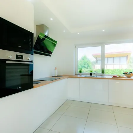 Jaukus Sveciu Namelis * 드루스키닝카이