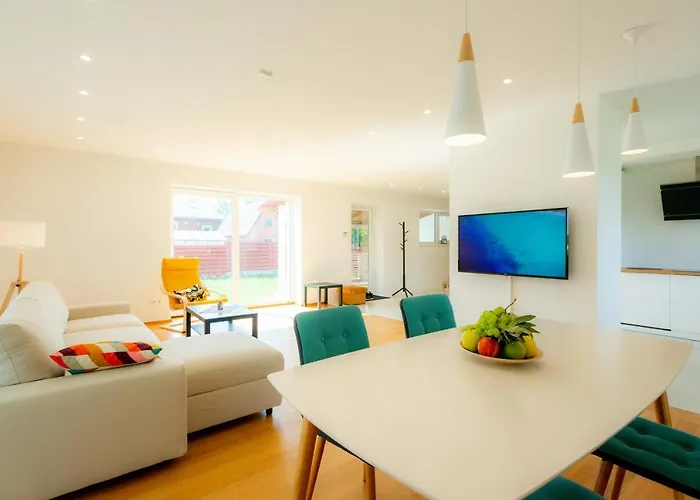 Jaukus Sveciu Namelis *